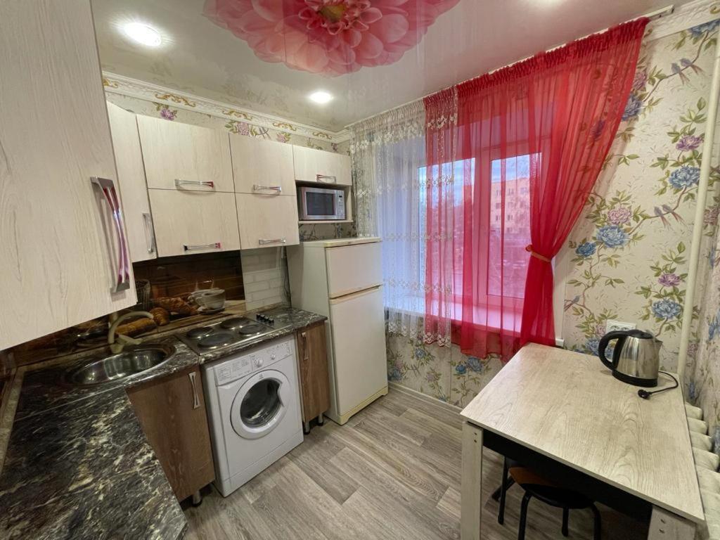 Ferienwohnung Лермонтова 91 Pawlodar Exterior foto